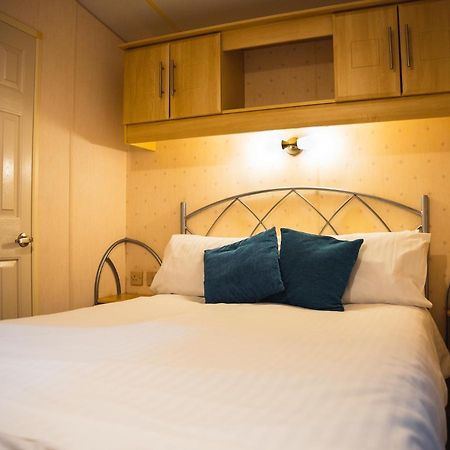 The Elms Static Caravan Cullompton Exterior photo